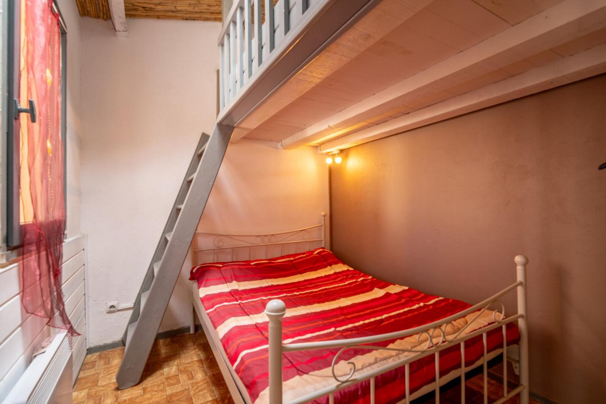 Maison Fleurynes Fleury  Εξωτερικό φωτογραφία