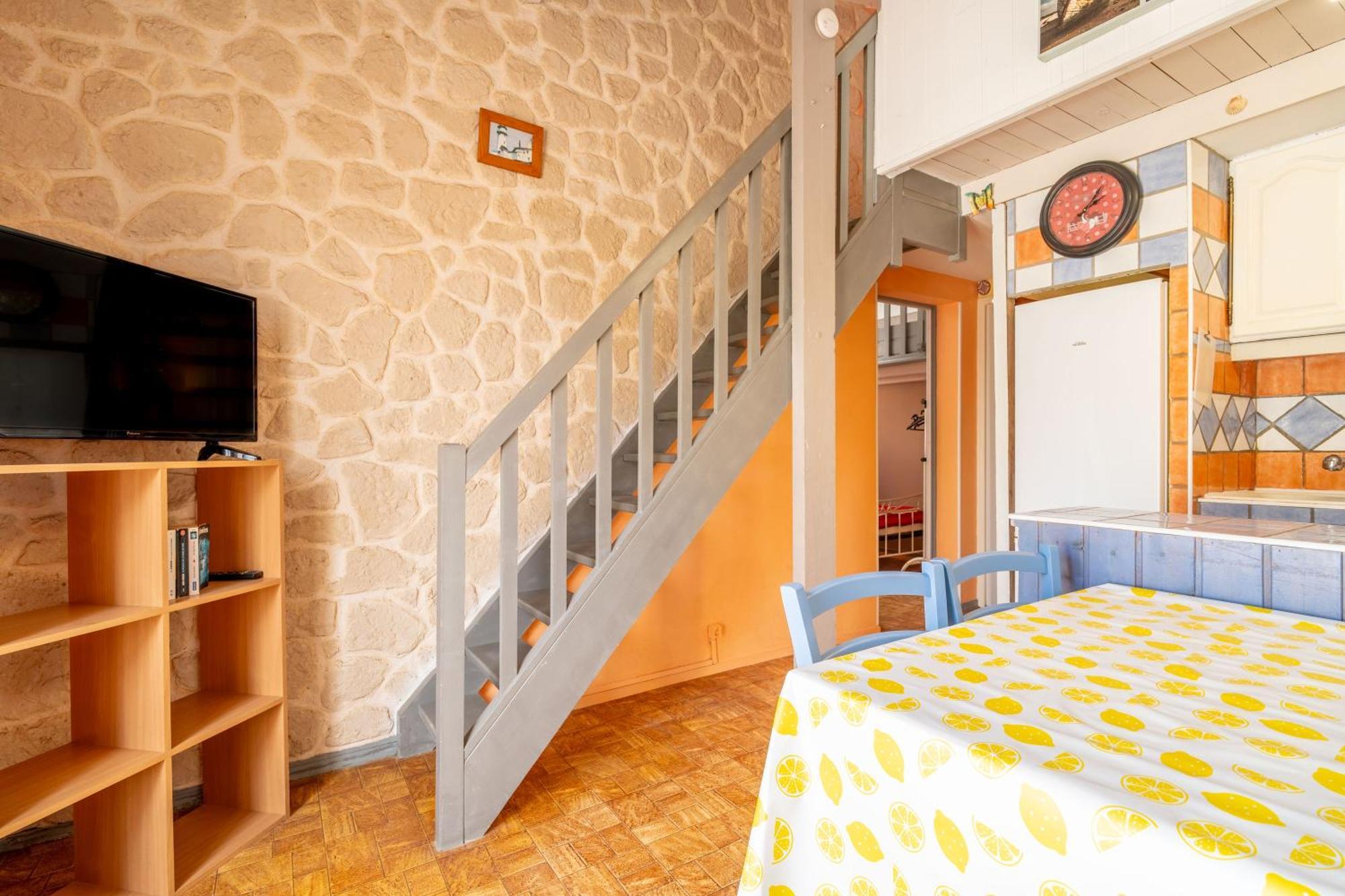 Maison Fleurynes Fleury  Εξωτερικό φωτογραφία