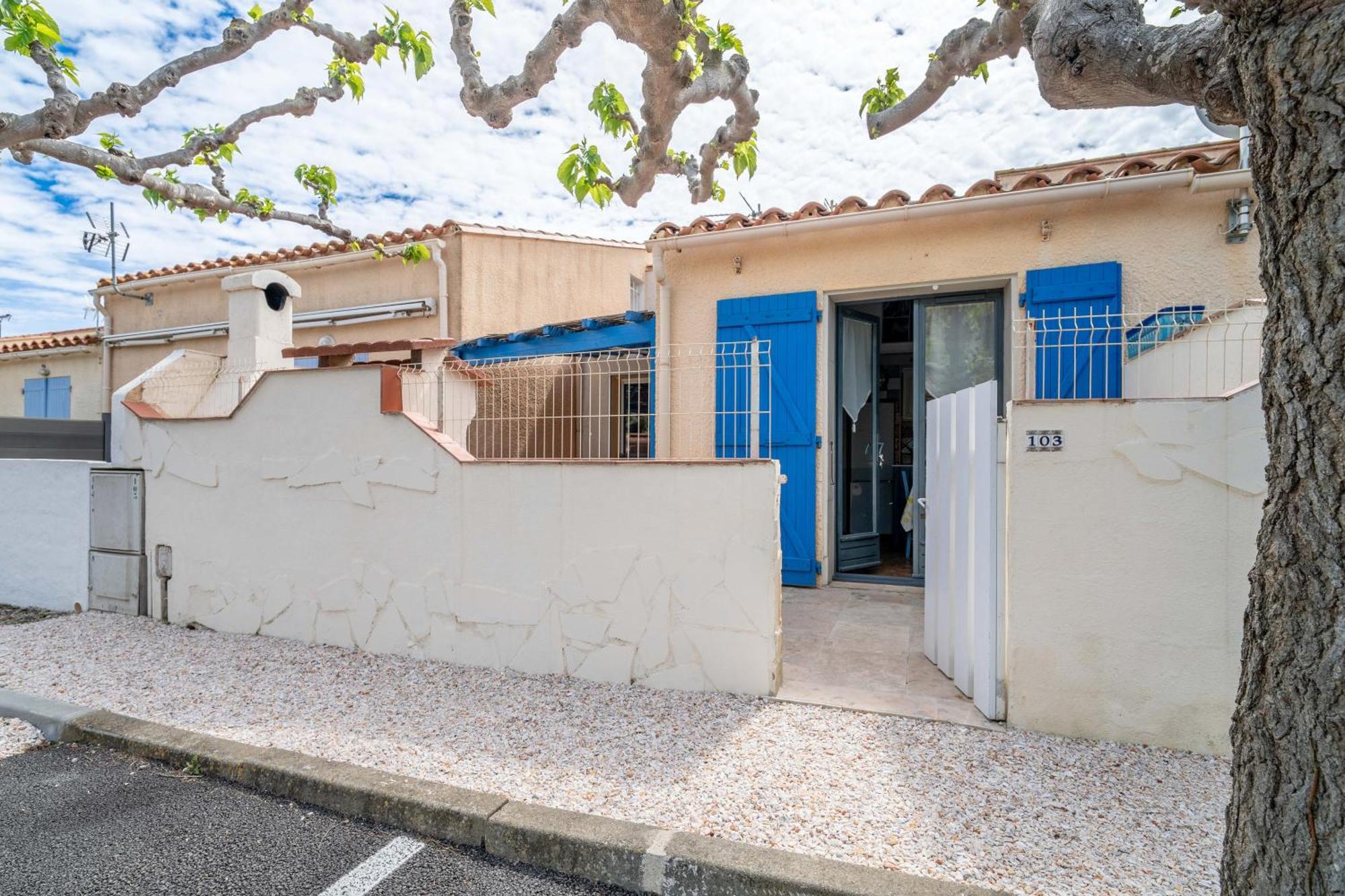 Maison Fleurynes Fleury  Εξωτερικό φωτογραφία